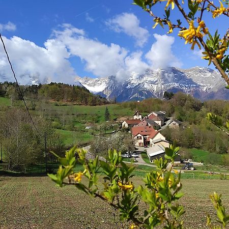 Les Clarines Perceneige - Chambre D'Hotes Vue Sur Montagne & Spa Saint-Jacques-en-Valgodemard 外观 照片
